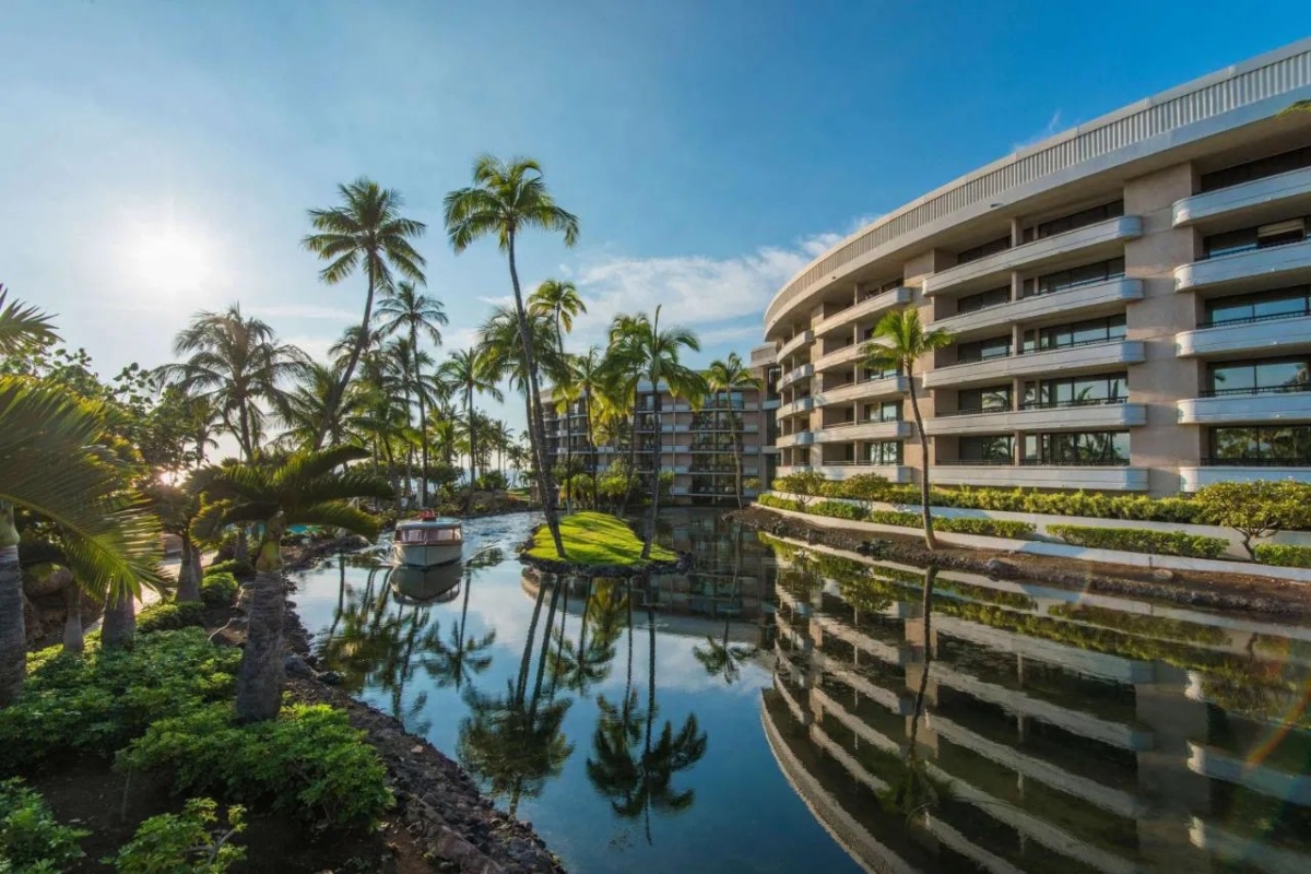 Heavenly Hawaii for 2+